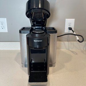 Nespresso Vertuo Coffee and Espresso Machine by De'Longhi, Piano Black
